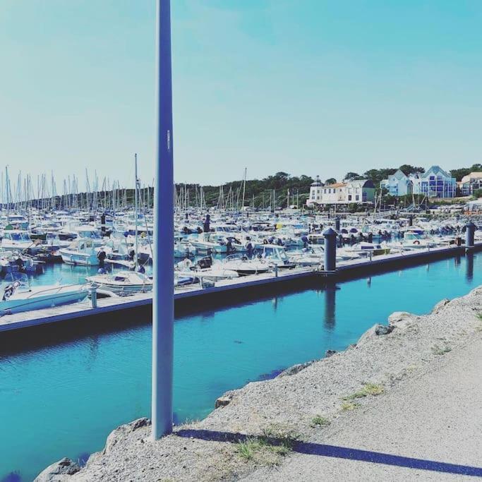APPT COSY 2* HYPER-CENTRE à 2 pas de la plage + PARKING inclus  Les Sables-dʼOlonne Exterior foto